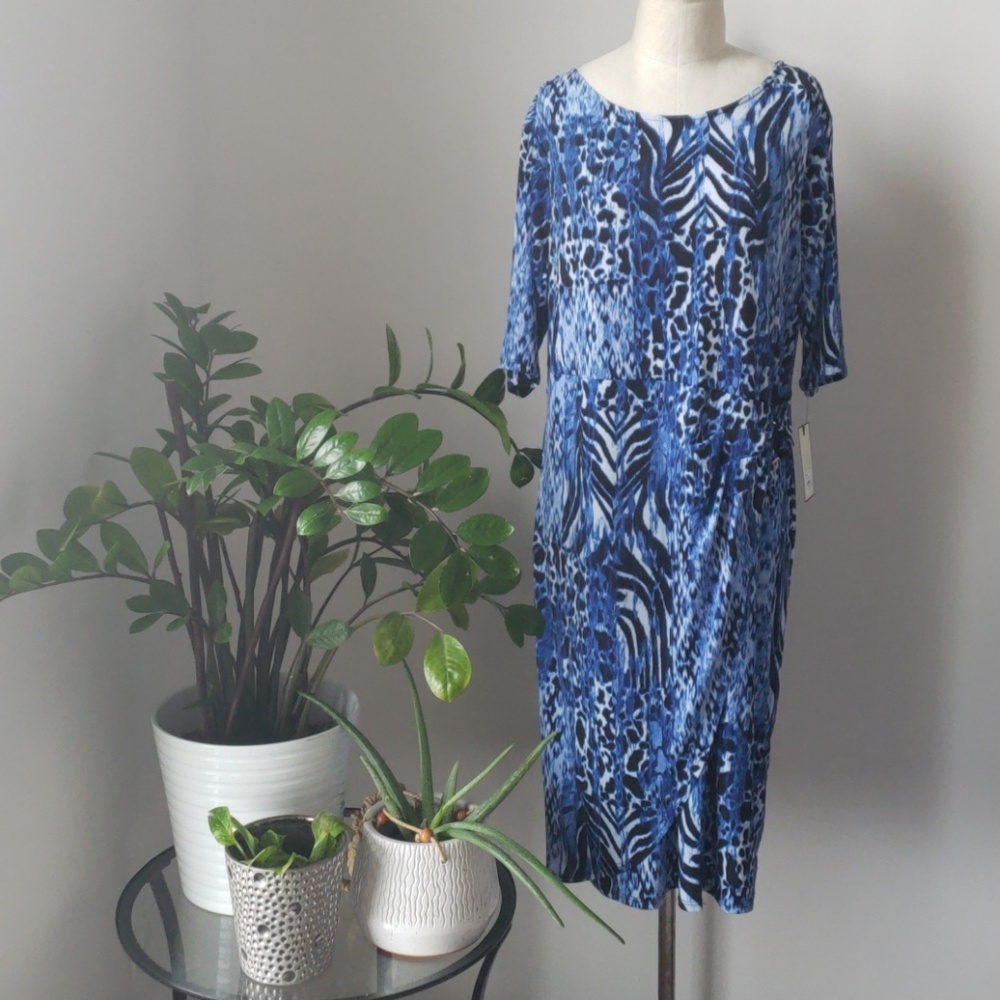 Slimming Dana Buchman Leopard Knit Dress
